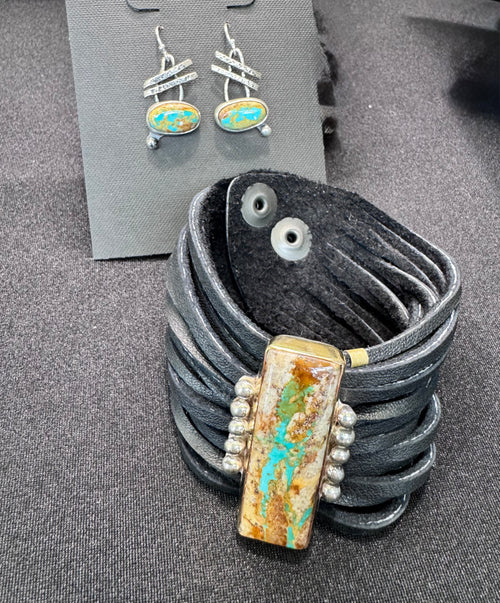 Natural Boulder Turquoise leather bracelet