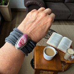 Dark Pink Spiny Oyster Bracelet